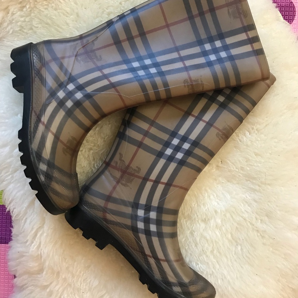 Bbr rain boots like new